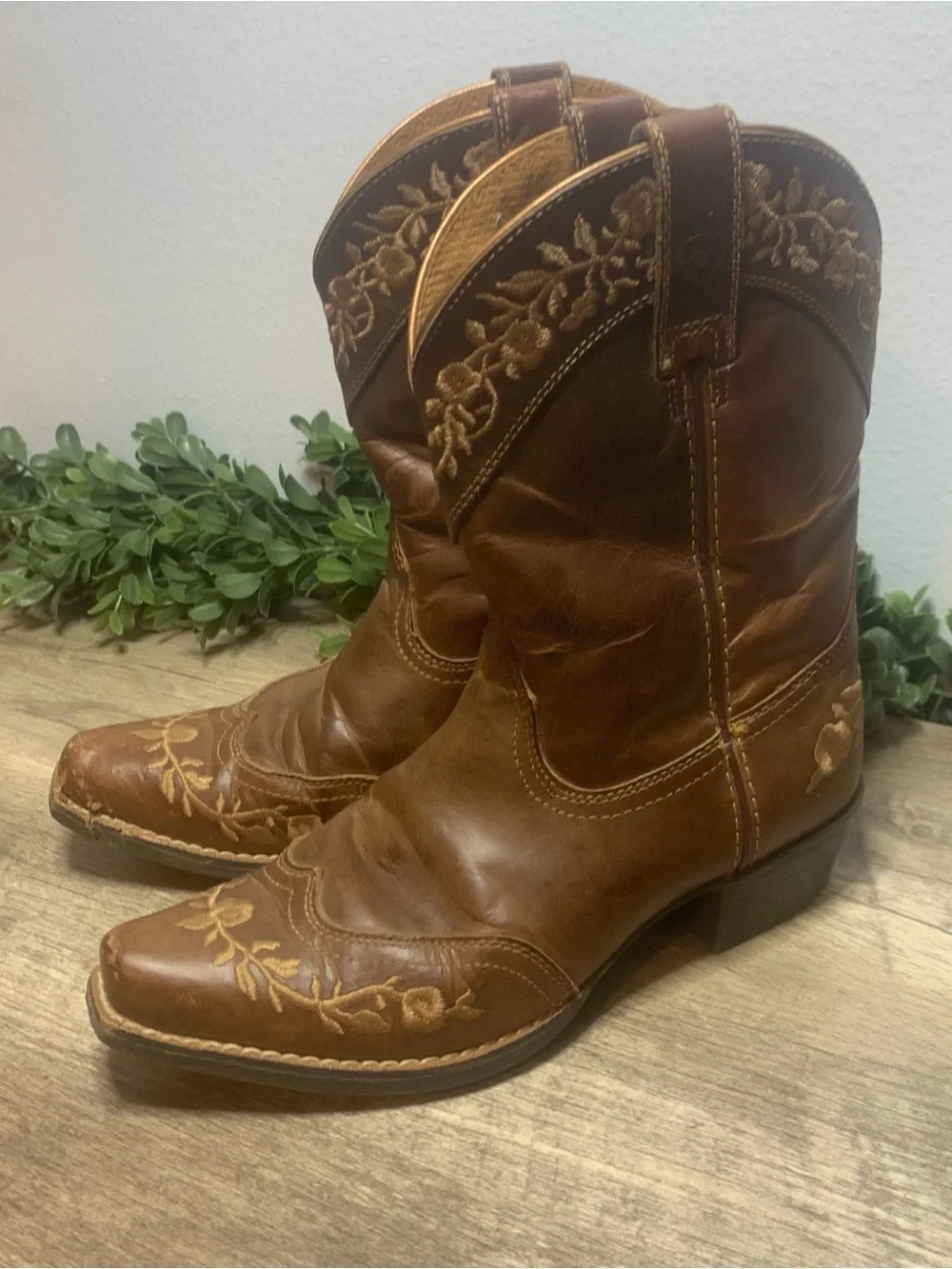 Ariat Girls Brown Leather Embroidered Western Cowboy Boots Size 2C Floral 4LR